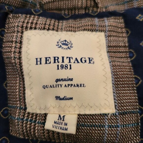 Heritage 1981 Hooded Vest (Size M) - Picture 5 of 8